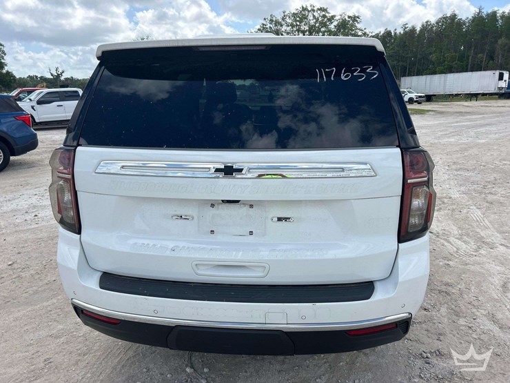 2023-chevrolet-tahoe-image-21