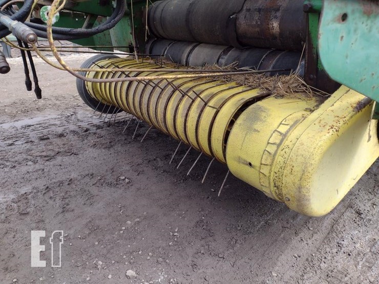 john-deere-410-image-13