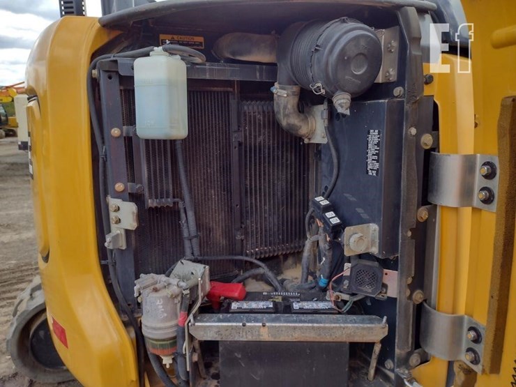 2015-deere-50g-image-40