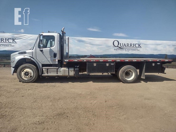 2015-freightliner-business-class-m2-106-image-1