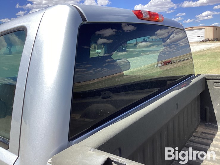 2012-chevrolet-silverado-2500-image-17