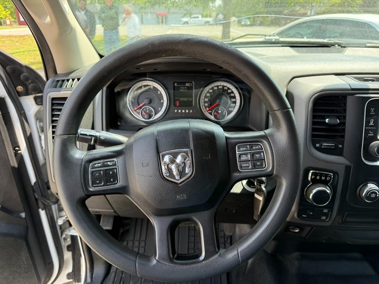 2018-dodge-1500-image-39