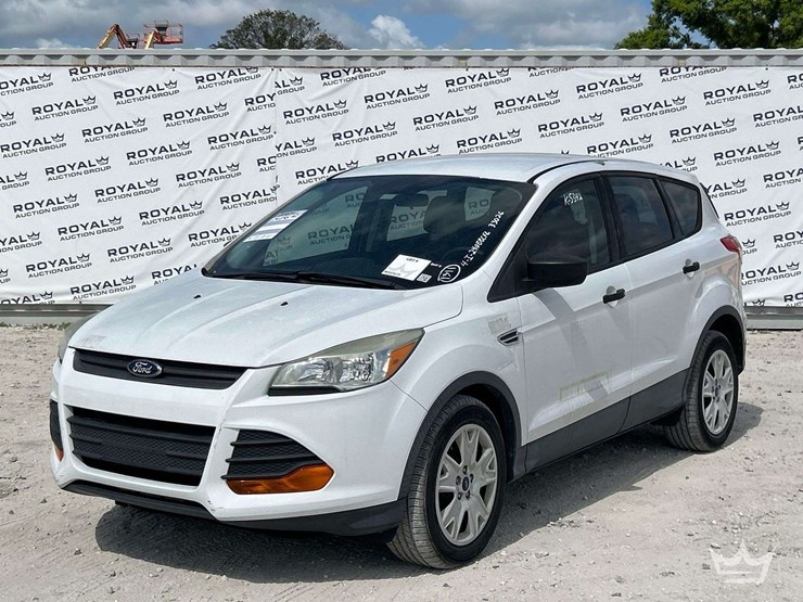2016-ford-escape-image-1