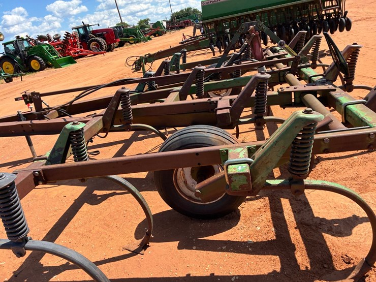 john-deere-610-image-6