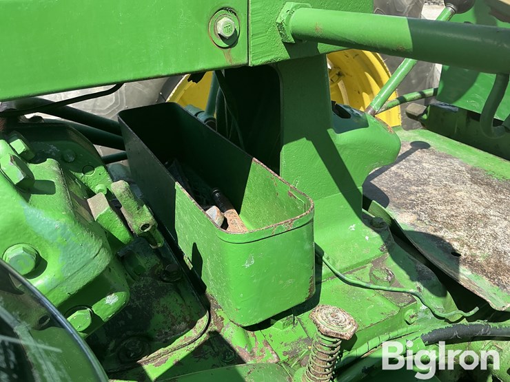 1955-john-deere-70-image-11