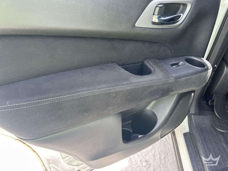 2016-nissan-pathfinder-image-22