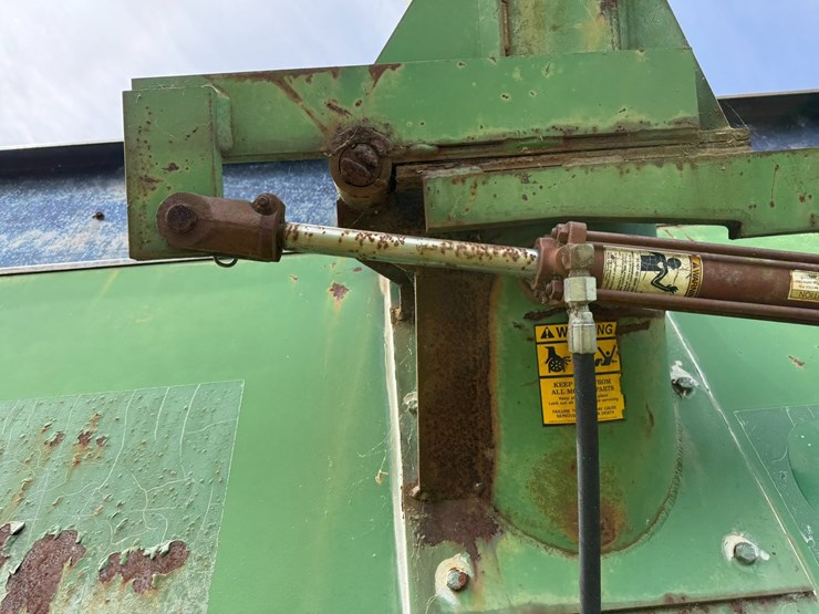#45624-•-sukup-giant-grain-cart-image-20