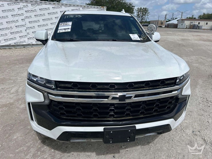 2023-chevrolet-tahoe-image-22