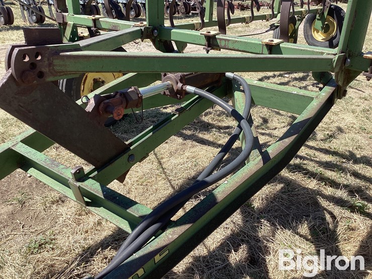 john-deere-40-image-13