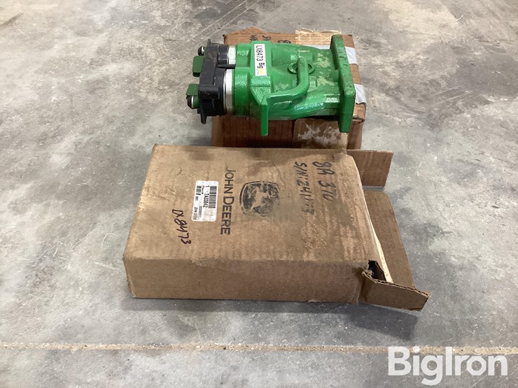 john-deere-8r-370-image-8