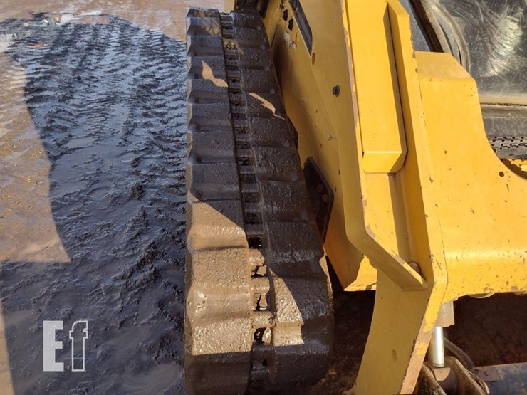 2019-caterpillar-299d2-xhp-image-34