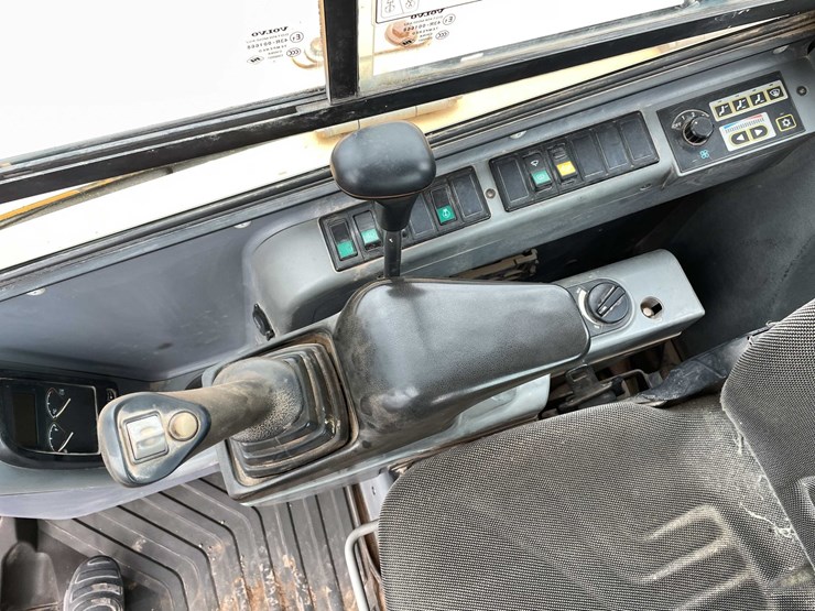 volvo-ecr88-image-33