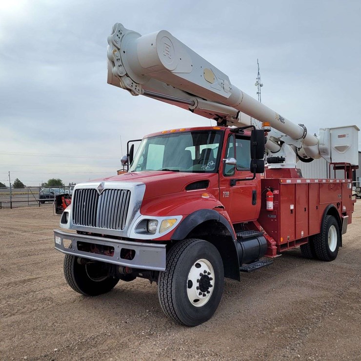 2007 INTERNATIONAL 7300
