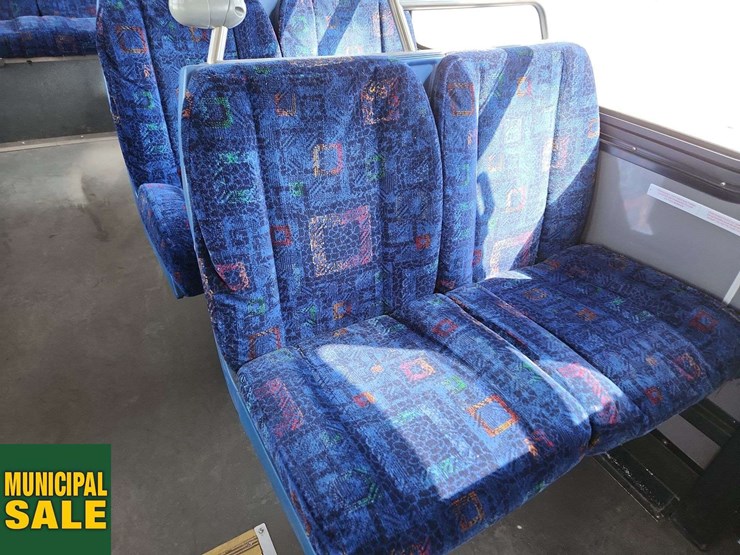 2006-new-flyer-d40lf-image-38