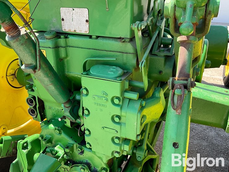 1959-john-deere-730-image-15