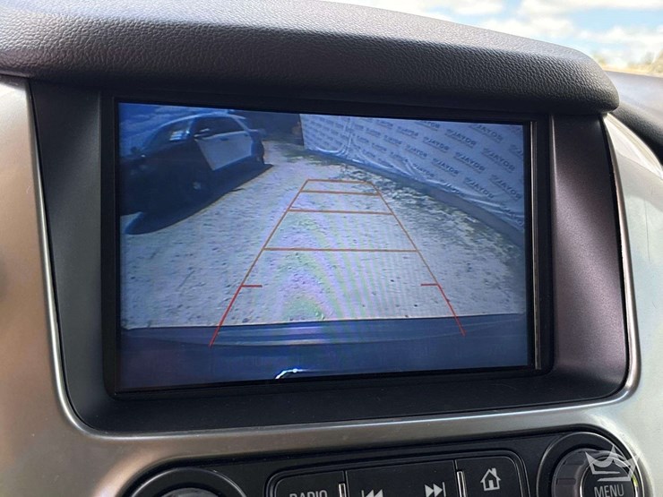 2019-chevrolet-tahoe-image-18