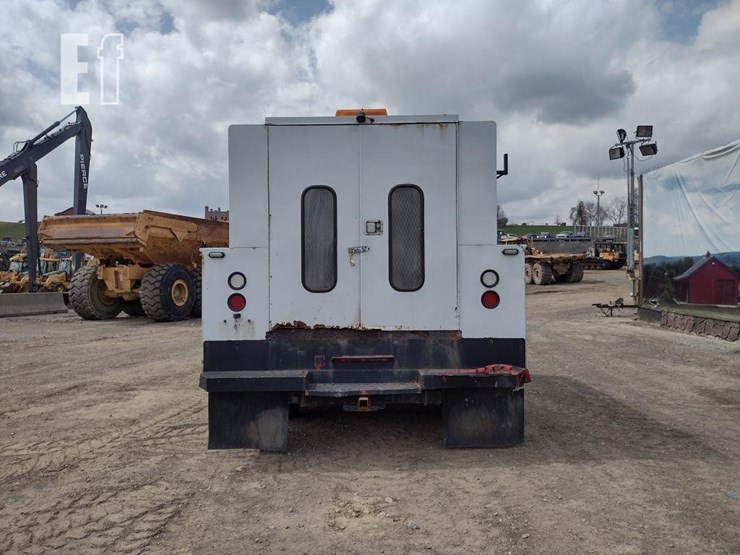 2019-ford-f550-image-4