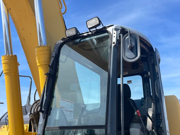 komatsu-pc308-image-43