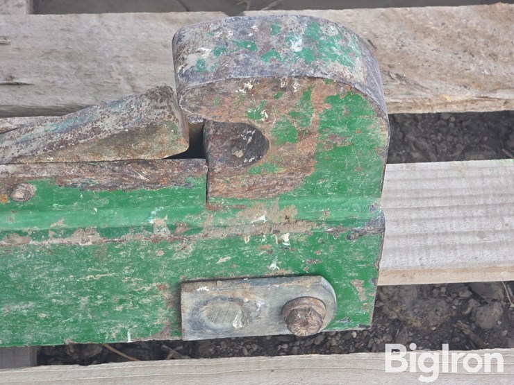 john-deere-4000-image-11