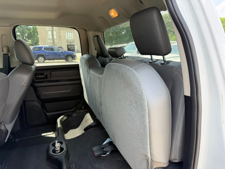 2018-dodge-1500-image-34