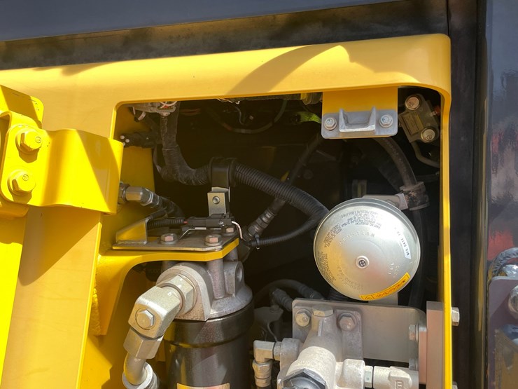 2020-komatsu-d51px-image-46