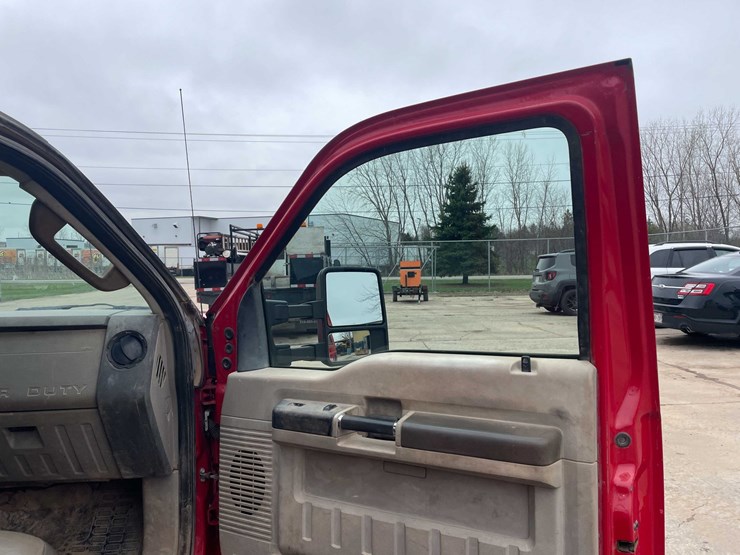 2008-ford-f550-xl-image-124