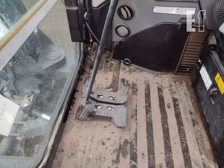 bobcat-e60r2-image-12