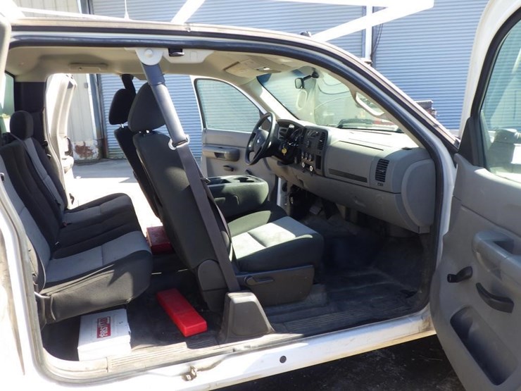 2009-chevrolet-3500hd-image-5