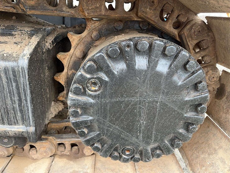 caterpillar-320l-image-12