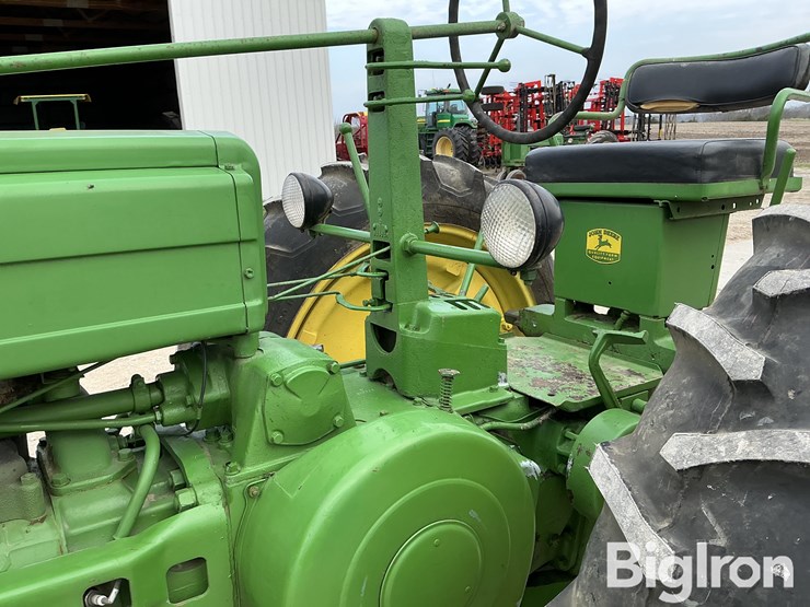 1950-john-deere-b-image-12