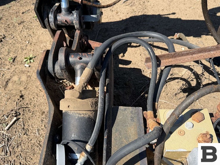 acura-trak-3we-quick-hitch-image-7