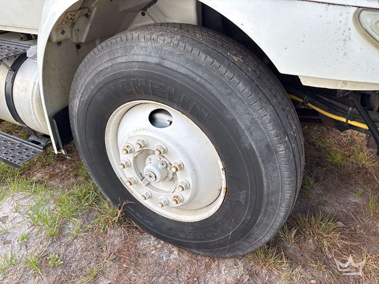 2010-international-durastar-4300-image-58