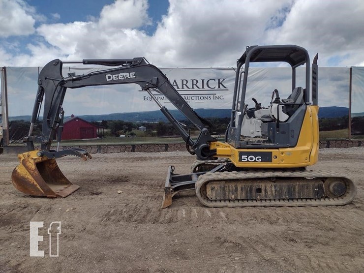 2015-deere-50g-image-1