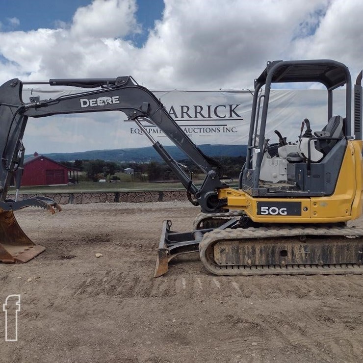 2015 DEERE 50G