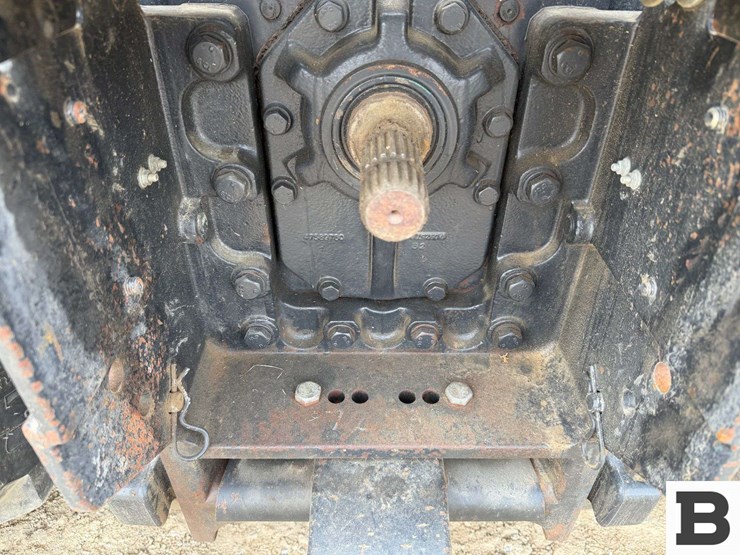 2018-case-ih-magnum-310-image-44
