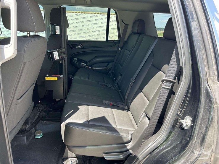 2018-chevrolet-tahoe-image-24