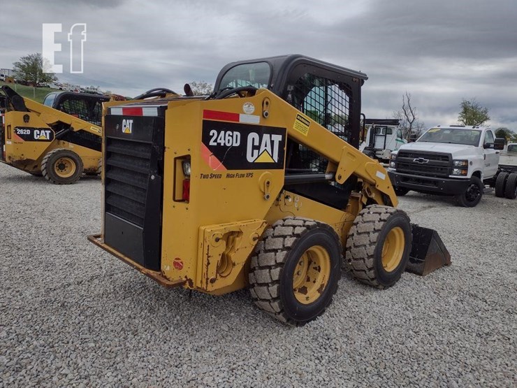 2016-caterpillar-246d-image-35