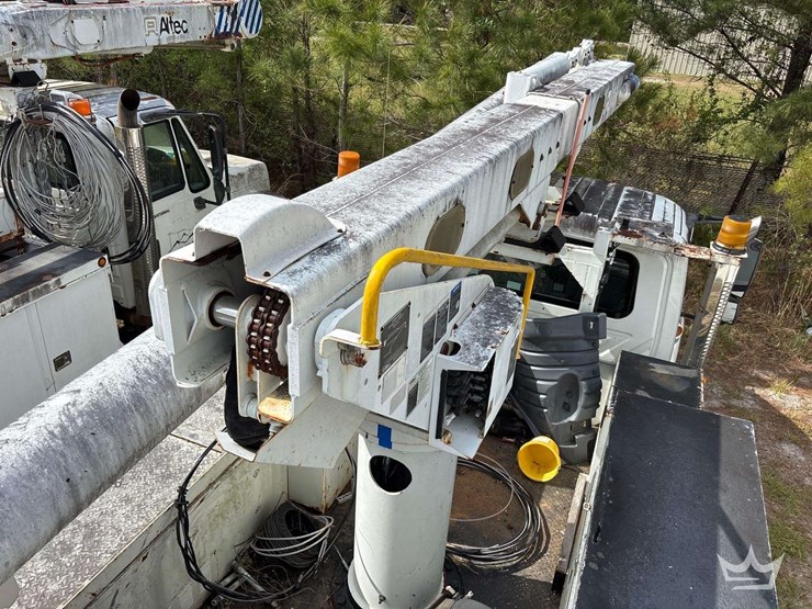 2010-international-durastar-4300-image-16