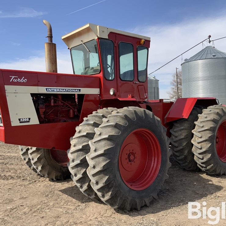 1975 INTERNATIONAL 4366