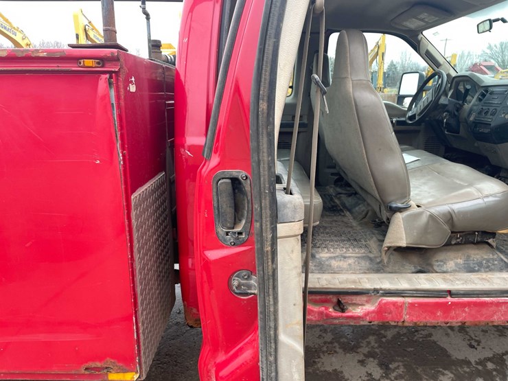 2008-ford-f550-xl-image-115
