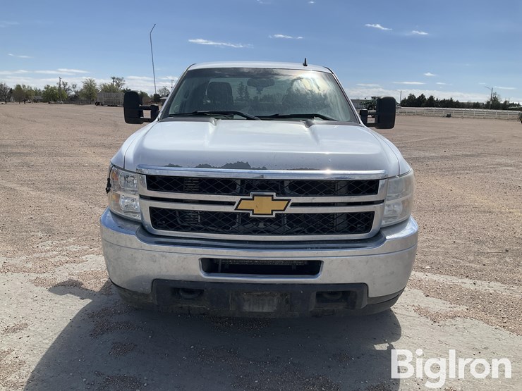 2012-chevrolet-silverado-3500-image-2