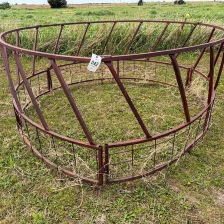 Steel Round Bale Feeder