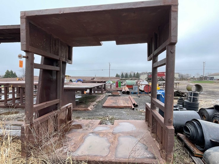 #4068-•-man-hole-trench-box-image-8