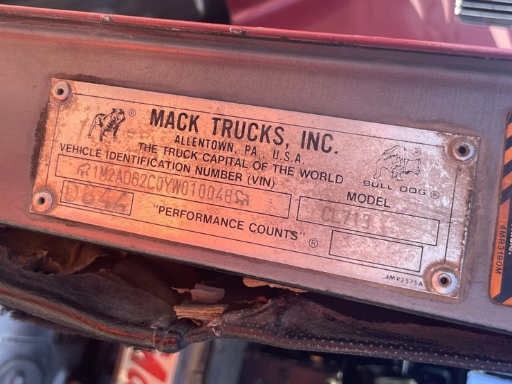 #4013-•-2000-quad-axle-mack-dump-truck-(has-wi-title)-image-90
