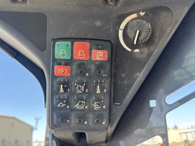 deere-333g-image-26