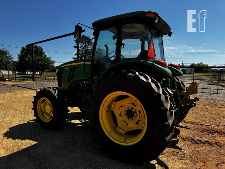 2015-john-deere-6115d-image-2