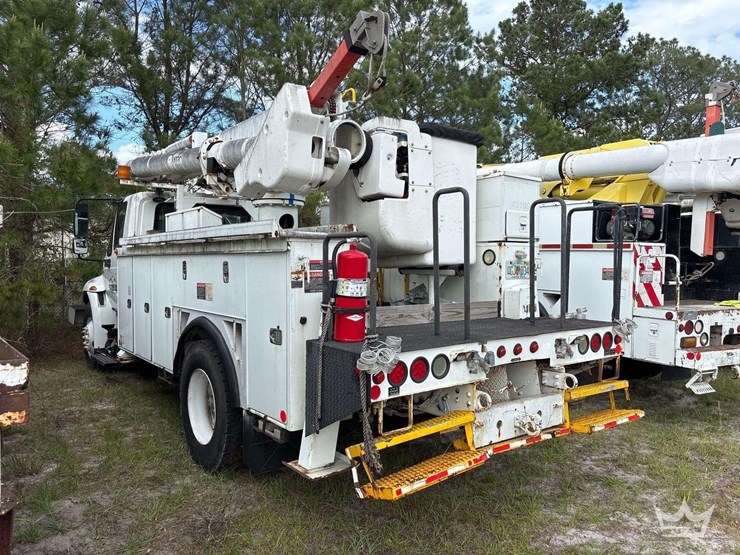 2010-international-durastar-4300-image-4