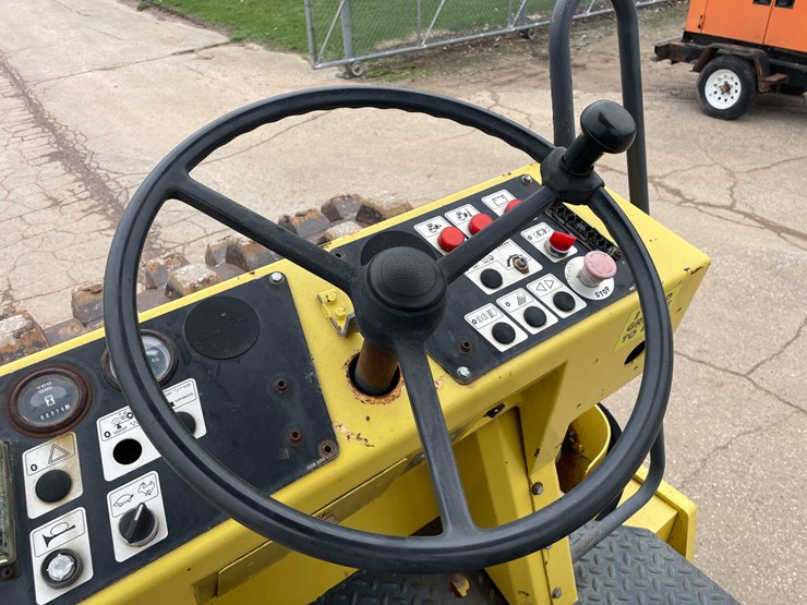 #4049-•-bomag-roller-image-46