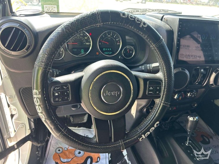 2016-jeep-wrangler-sport-image-13
