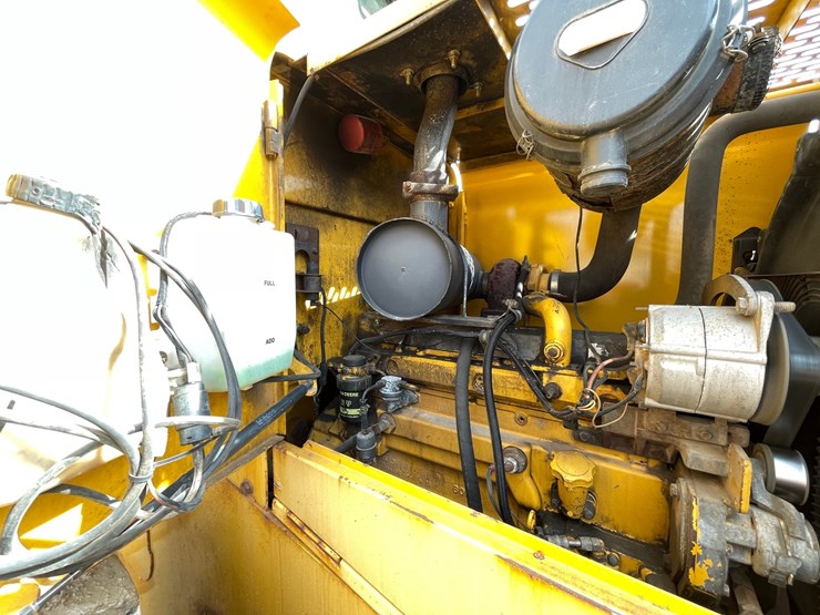 2000-deere-544h-image-32